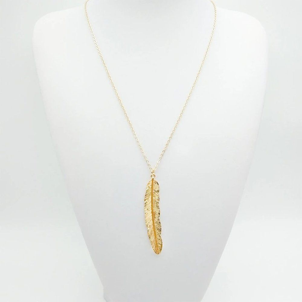 5/$25 Feather Pendant Long Chain Necklace - Picture 6 of 7